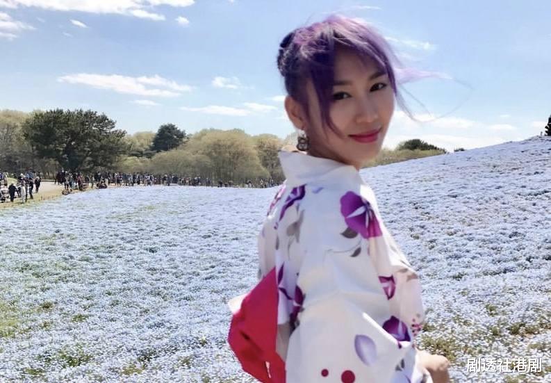 长月烬明|恭喜！香港著名女星剖腹产后正式宣告复出，半年瘦了40斤