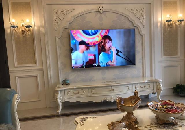 家具正在搬进的欧式风新家，整体效果超大气温馨，忍不住想搬进来