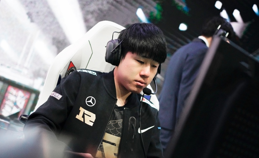 RNG|RNG惨遭零封，至臻全华班引热议！姿态：队魂不在，理解一下