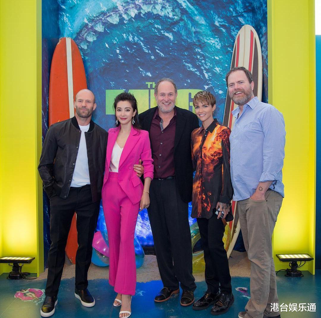 李冰冰|李冰冰短视频内容遭投诉衣着暴露！投诉者：对孩子有错误引导