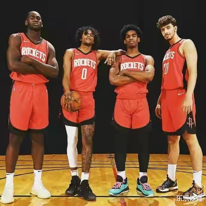 火箭队 火箭、森林狼交易曝光！戈登换比斯利，斯通赚疯了！
