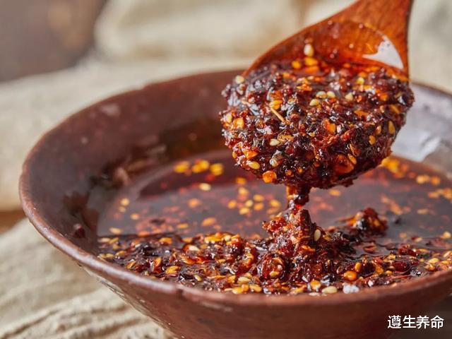 遵生养命 白菜是甲状腺结节的“发物”?医生:不想结节增大,3种蔬菜少碰