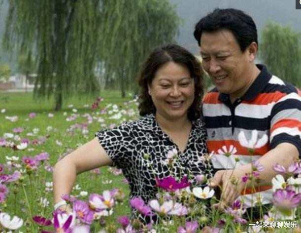 唐国强|唐国强女儿莉莉：母亲去世内心有痛，继母和父亲让她在悲痛中坚强