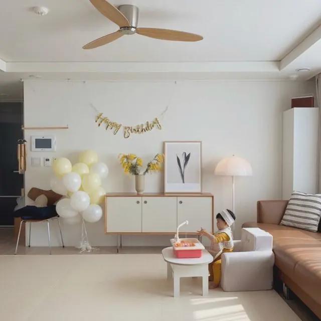 96平住一家三口，家居布置得简单唯美，生活过得别提多精致了