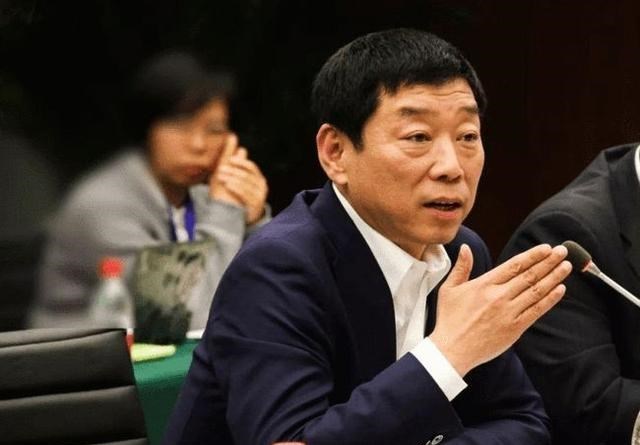 教教你家娃|卖出111万辆汽车，一年销售业绩1033亿元，又一国产汽车企业崛起