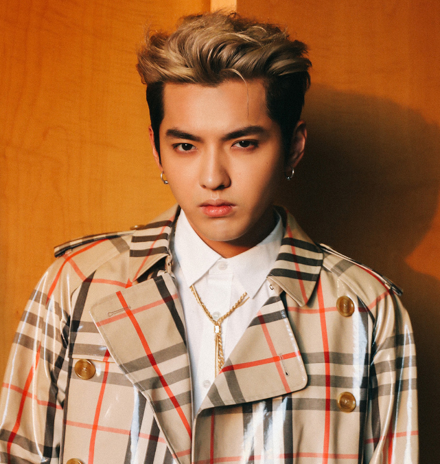 谢霆锋|吴亦凡事件后,作品均用代码代替其名,看清后网友:看守所编号?