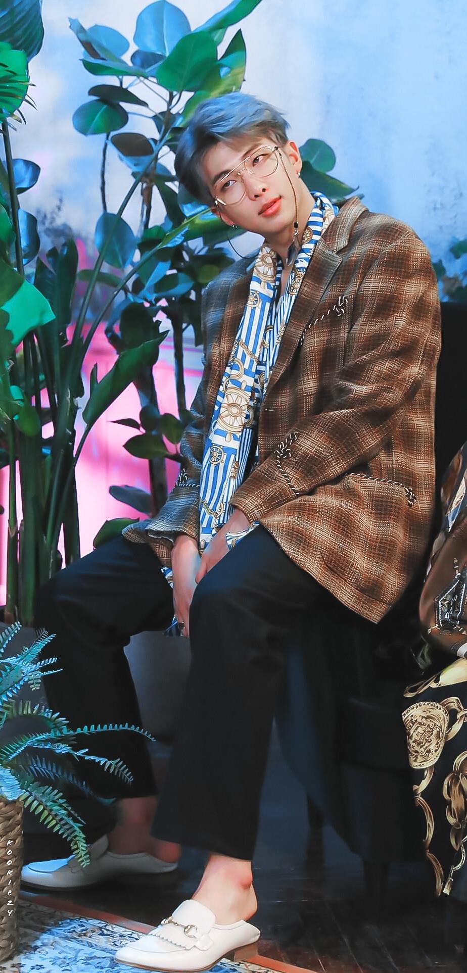 防弹少年团|BTS金南俊否认约会谣言，队内三人被同一博主造谣，HYBE并不理会