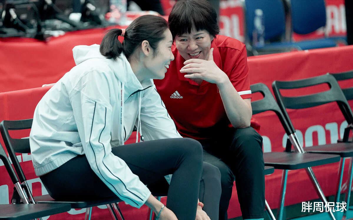 朱婷|朱婷緋聞男友現身訓練場，中國女排奧運爭金加碼，郎平雙手贊成