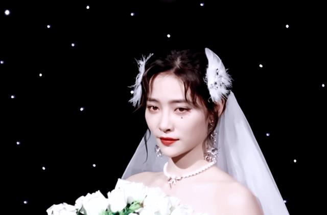 许佳琪|许佳琪宣布暂离THE9后，又突然官宣新身份，回归组合遥遥无期