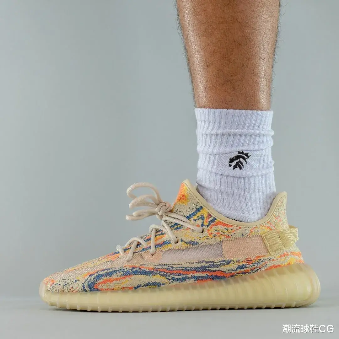 潮流球鞋CG|艺术气息浓烈！这双YEEZY倒闭不了！