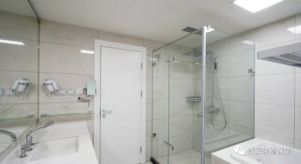 洗澡怎么防水溅，几种做法要牢记