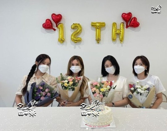 鹿晗|小小的派对朴智妍，T-ara 12周年纪念…“这就是幸福”