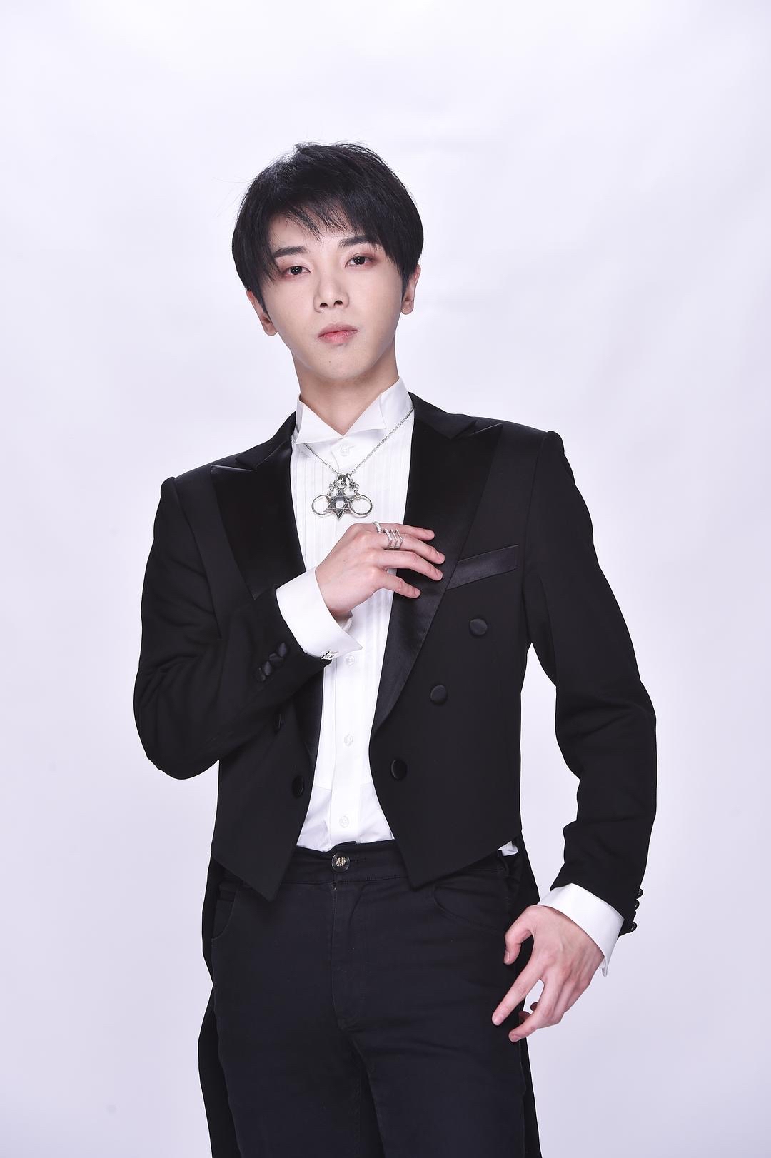 华晨宇|8位内地当红歌手，张杰薛之谦人气依旧，周深华晨宇新生代希望