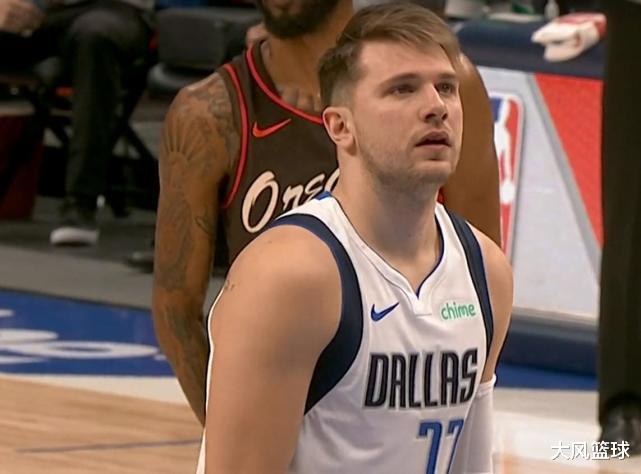 獨行俠|失落離場！拼盡全力轟44+7+9卻還是輸了，難道，他真是數(shù)據(jù)刷子？