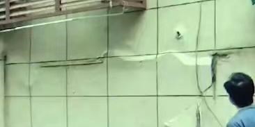 杭州一小区业主野蛮装修，致整栋楼房成危房，其他住户：希望重建