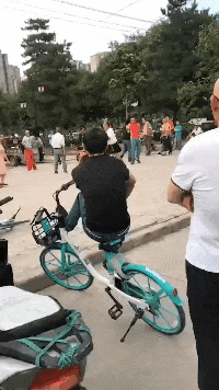 |“租了一个房间，房东要我50块，我是不是赚了？”哈哈哈