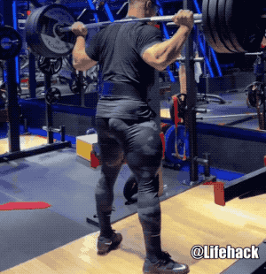 Lifehack 小伙坚持每天做300个深蹲，结果....