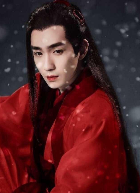 肖战|红衣古装最好看的9大男星，一个比一个惊艳，第9位还打败过肖战