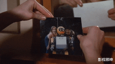 杨紫|童年女神沦为机械“玩具”,脑洞比尺度更逆天