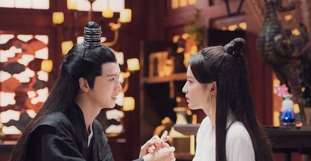 王楚然|陈宥维在王楚然家里过夜被拍，二人曾在节目里拥抱引男方粉丝不满