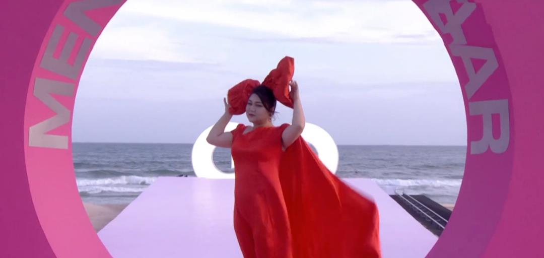 Angelababy|2021年女星红毯翻车造型，赵丽颖显老气，杨颖头大身小