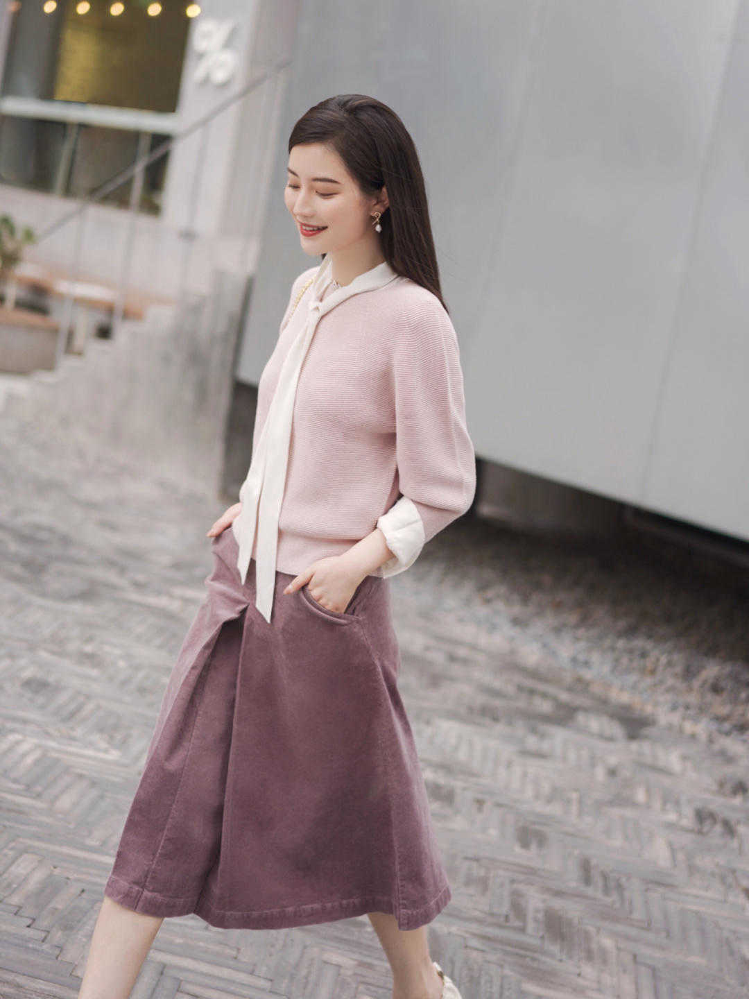 颜红橙|挑来挑去,还是“粉色”甜美减龄,这样搭配温柔又有少女感