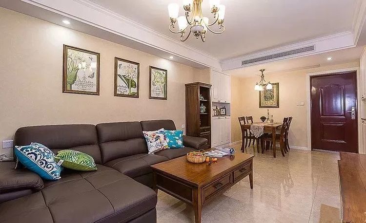 客厅连着餐厅,如何去分割空间呢?