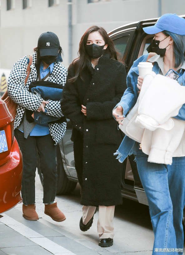 唐艺昕|央视百花迎春晚会录制：毛晓彤、杨幂、唐艺昕钟爱羊羔绒