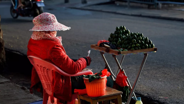 娯乐健解 国际公认的“软毒品”槟榔，6000万国人却嚼个没完，劝都劝不住