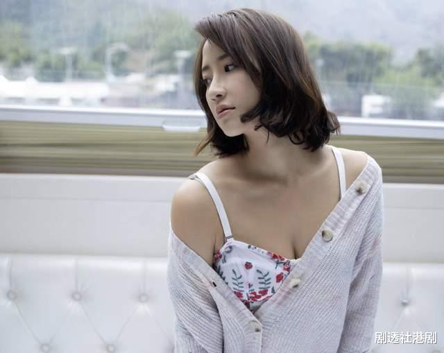 TVB|恭喜！34岁TVB东张女神受宠续约成“亲生女”，已低调结婚两年