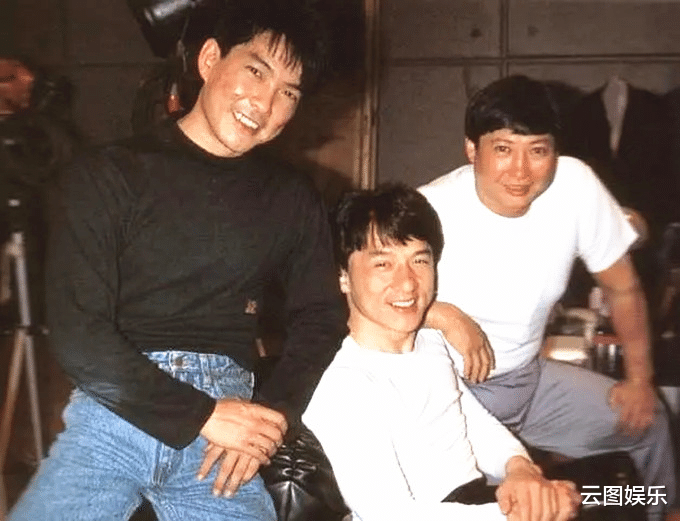 梁家仁|64岁元彪与梁家仁聚会，喝到满脸通红太尽兴，住亿元豪宅生活富贵