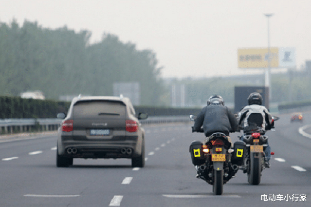 电动车小行家 摩托车继购置税取消、带牌销售、西安解禁，又来好消息，摩友福利