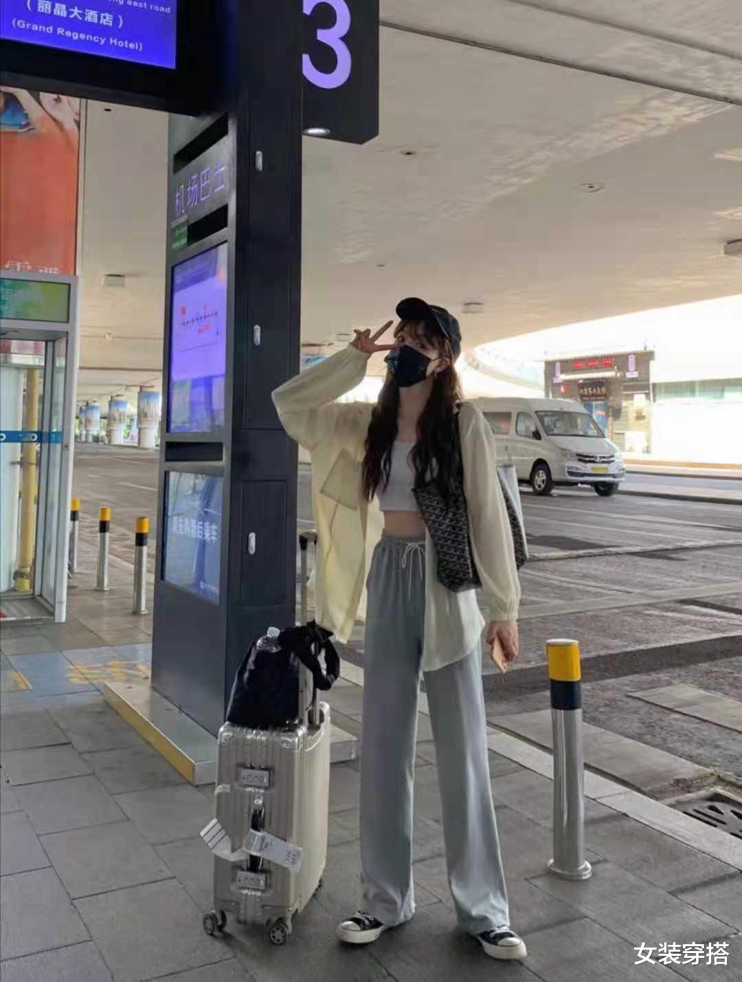 女装穿搭|夏天运动裤搭配什么上衣好看