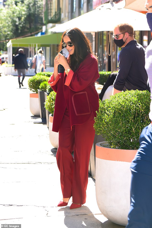 钱进|梅根没钱进餐厅，儿时过着穷困潦倒的生活？父亲澄清后剧情反转