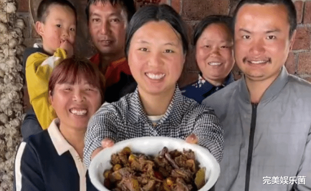 程潇|牛爱芳夫妇彻底“凉凉”？背后灰色产业链惨遭曝光，1条好评0.6元