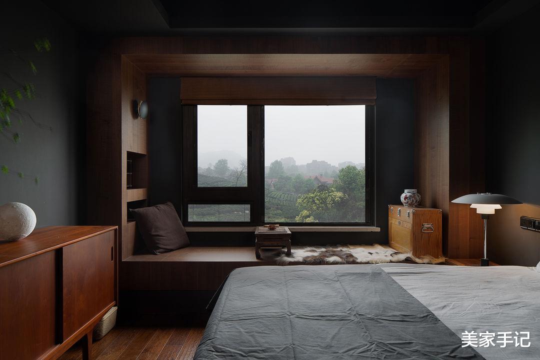 美家手记|坚持摒弃客厅，不买沙发茶几！这对夫妻的家，成了装修界的教科书