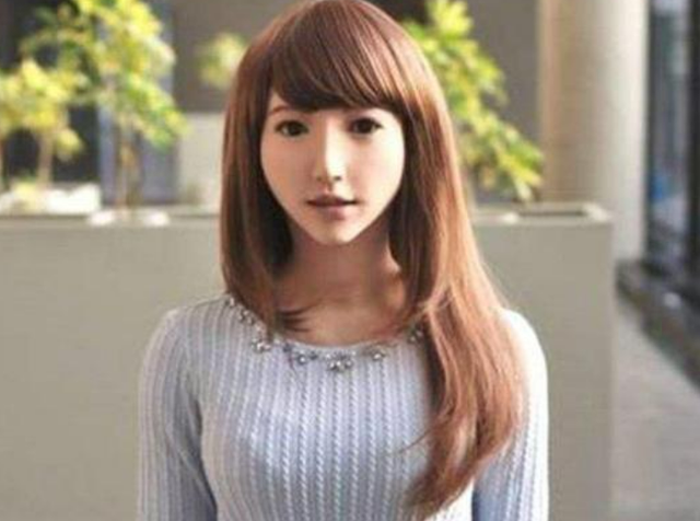 苹果|日本女机器人一上市就被抢光，看到内部结构就懂了，网友：爱了