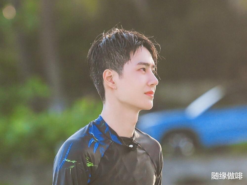 王一博|他在舞动的时候让人着迷，这是只属于王一博的舞台，期待他的表现