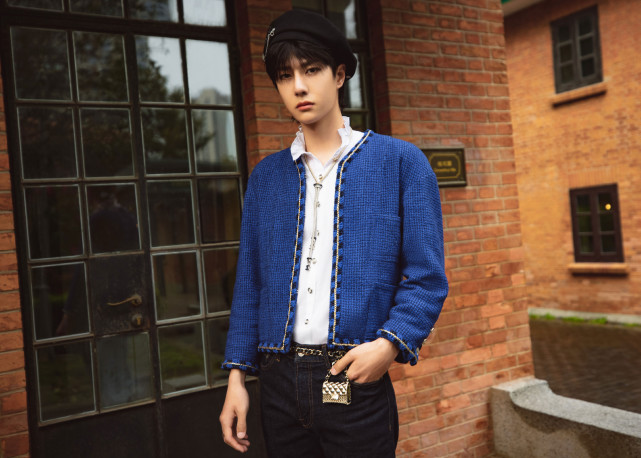 王一博|王一博被曝0酬劳签下新代言,看清合约条款,网友:和销售无样