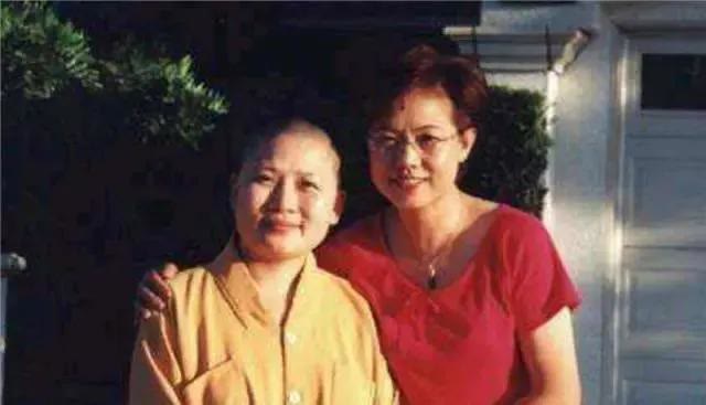 |31岁爆红,3年后出家,消失25年“青藏高原”李娜如今怎样了