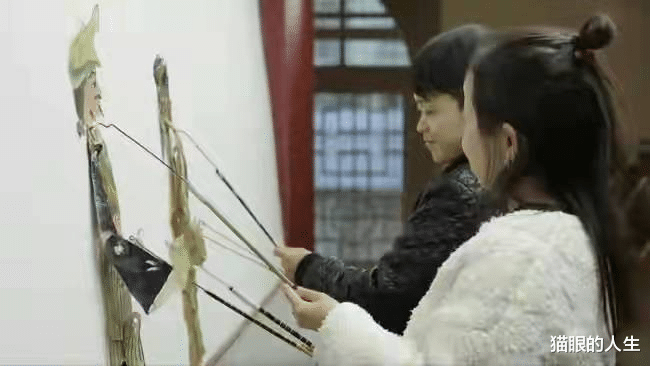 |袖珍女朱洁：身高1米28，月入5位数，嫁给秦学士婚后被宠成公主