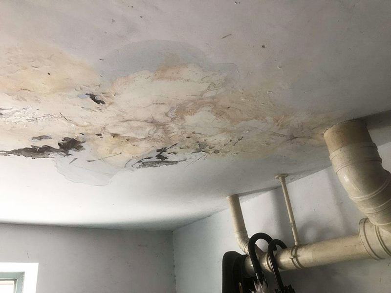|卫生间地面渗水？别急着砸砖，这三种做法可以帮你