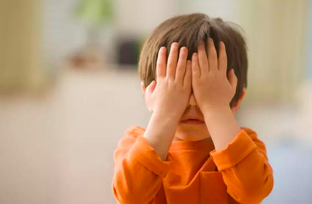 爱学习的禾禾妈|为啥6岁前的小孩老爱发脾气?别怪孩子脾气暴躁,家长的错也不少