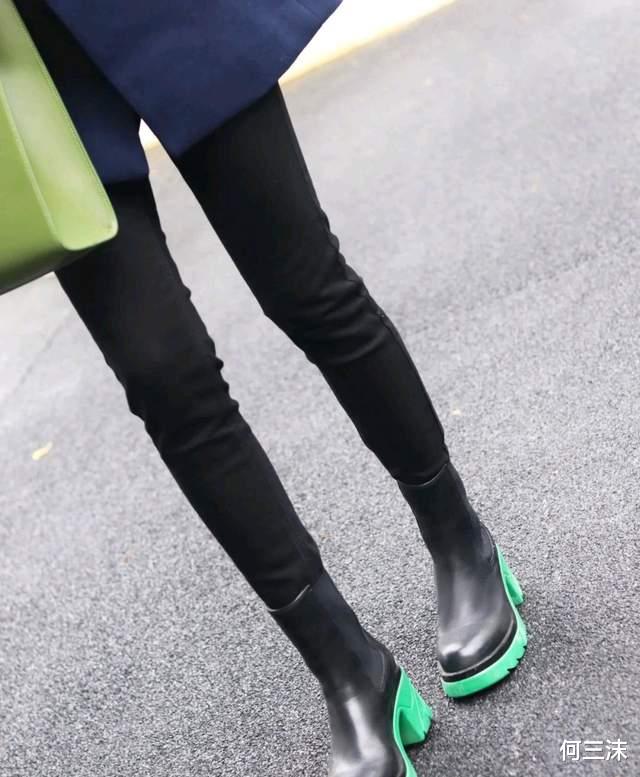 何三沫 步入中年的女人，可以试试这样穿下装，高端又洋气