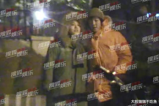 马思纯|马思纯和男友穿情侣装大秀恩爱 聚餐完一起回家疑似同居