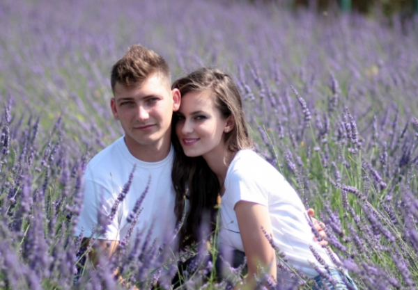 蓝鲸情感|在感情中,爱情恐惧症都有哪些症状?