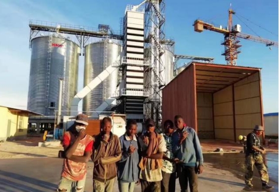 地雷|“基建狂魔”真不是吹的，雷区修铁路，这事只有中国干的出来