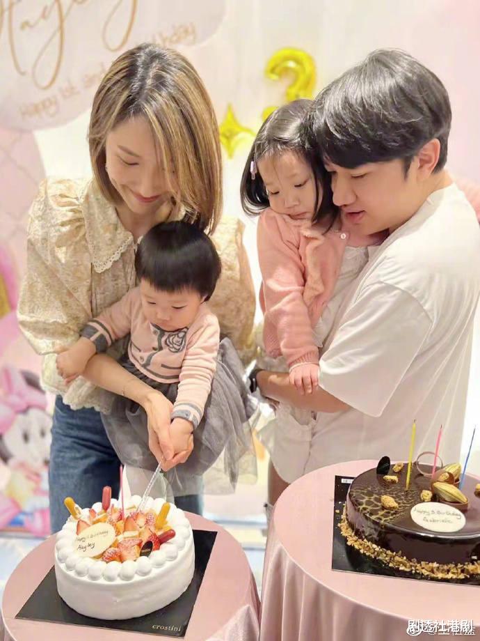 王祖蓝|王祖蓝为两位爱女庆生，晒一家四口温馨合照，三岁大女儿像极爸爸
