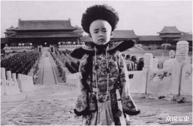 太监|我国最后一位太监:割完昏迷了3天,醒来却得知皇帝刚退位了