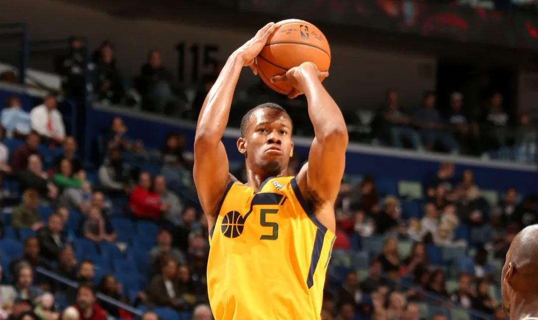 可馨育娃|悔青了肠子!除了施罗德,这十人也曾拒绝大合同!